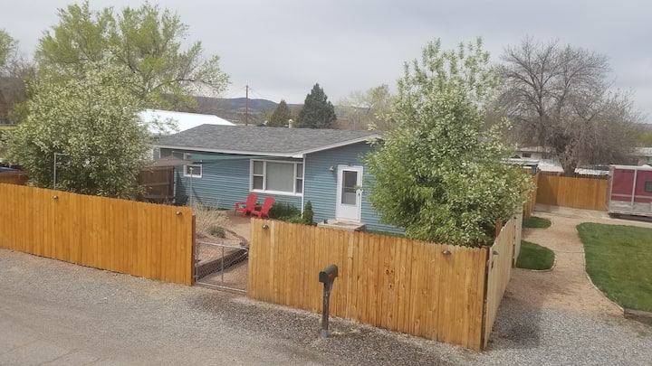 Blue House - Dog, Rv, And Trailer Friendly - Grand Junction, CO