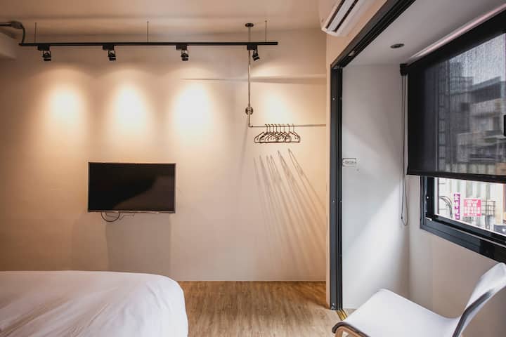 《Yu-chang》room 5 / Double  Room+1 Pull-out Sofa - 板橋區