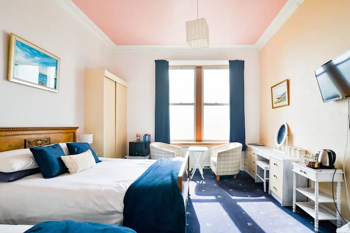 Forth View - Room 3 - Kirkcaldy