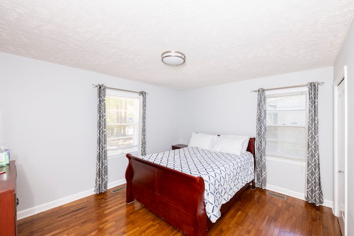 Cozy Room Close To Fort Liberty And Shopping. - Fayetteville