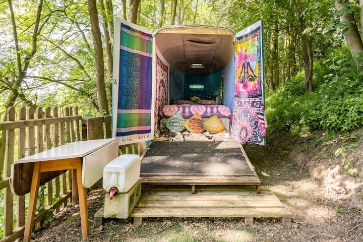 Horse Box Hide Out - Luxury Wild Camping - Oswestry