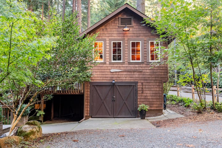 Redwood Cottage With Hot Tub, Decks And Fireplaces - Russian River, CA