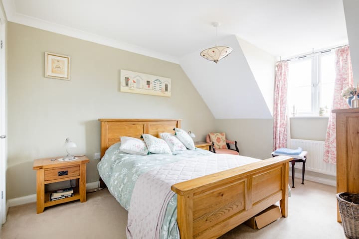 Double Bedroom And Ensuite Duxford - Saffron Walden