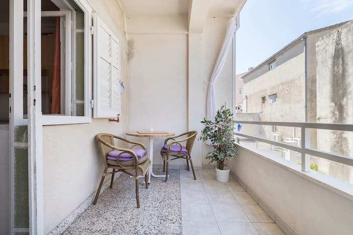 Apartment In Center With Kitchen And Bathroom. - Makarska