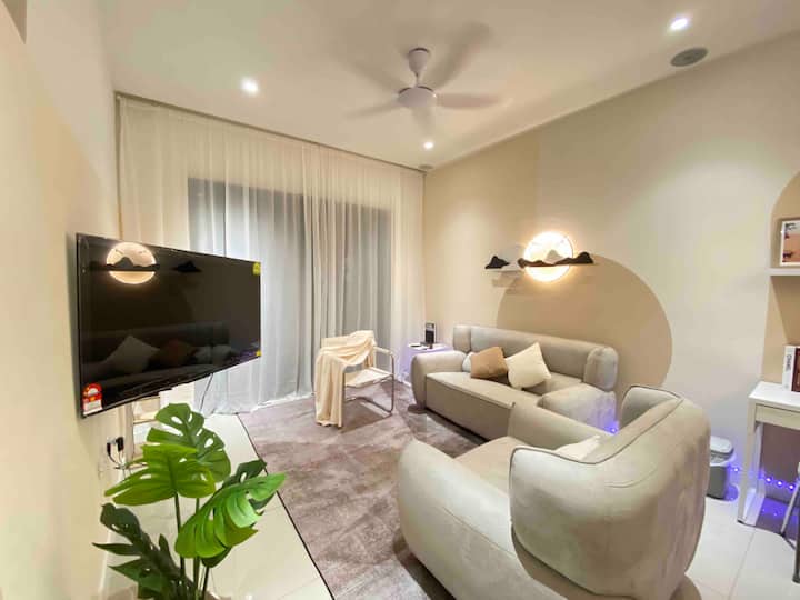 Modern Design Kepong 2 Bedroom With Infinity Pool - Batu Caves