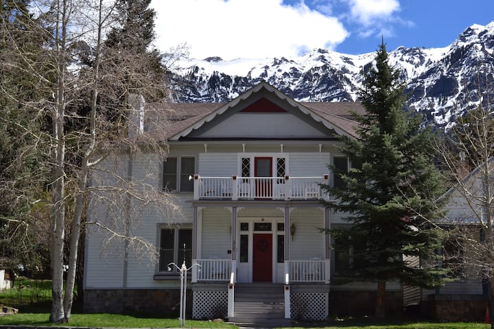 Historic Ouray Manor - Rooms 1 & 2 (Sleeps 4) - Ouray, CO