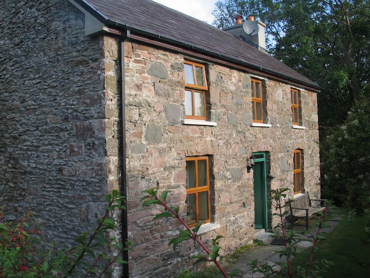 Traditional Stone Cottage In Beautiful West Kerry - Dingle Peninsula