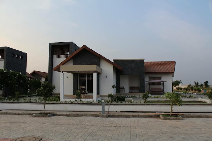 Prabhu Farms & Resorts - Villa - Chotila