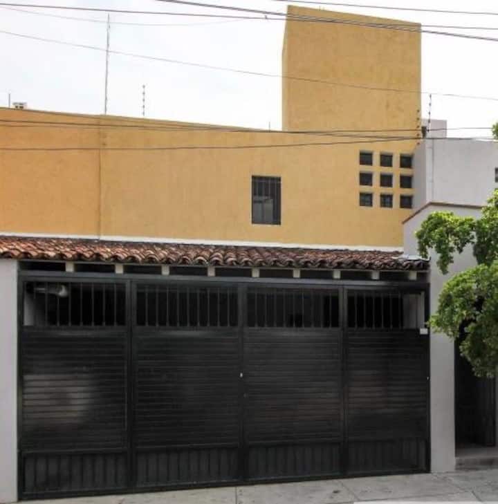 Casa En Colima, Muy Cómoda Y Agradable. - Colima
