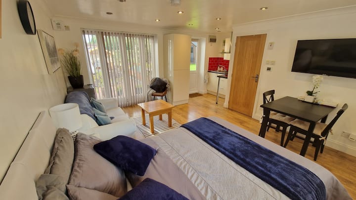 Luxury Private Studio Guesthouse In Moseley - Hall Green - Birmingham 
