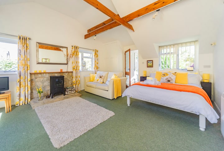 Private Apartment In The Heart Of Ketton, Stamford - Rutland