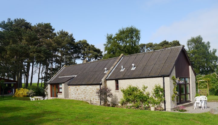 Modern Cottage In A Charming Countryside Setting - Moray