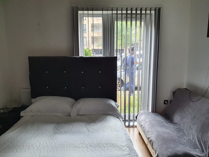3. Private Ensuite With Kitchenette Nr Queens Hosp - ラムフォード