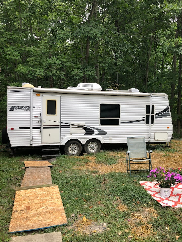 A Cute Private Camper Experience - Ithaca, NY