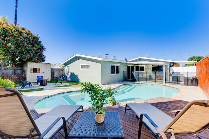Family Getaway  Pool & Hot-tub  Hvac  4bd & Central - San Diego, CA