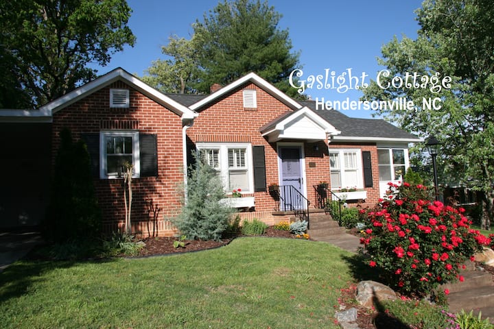 Gaslight Cottage - Downtown Hendersonville - Mountain Home, NC