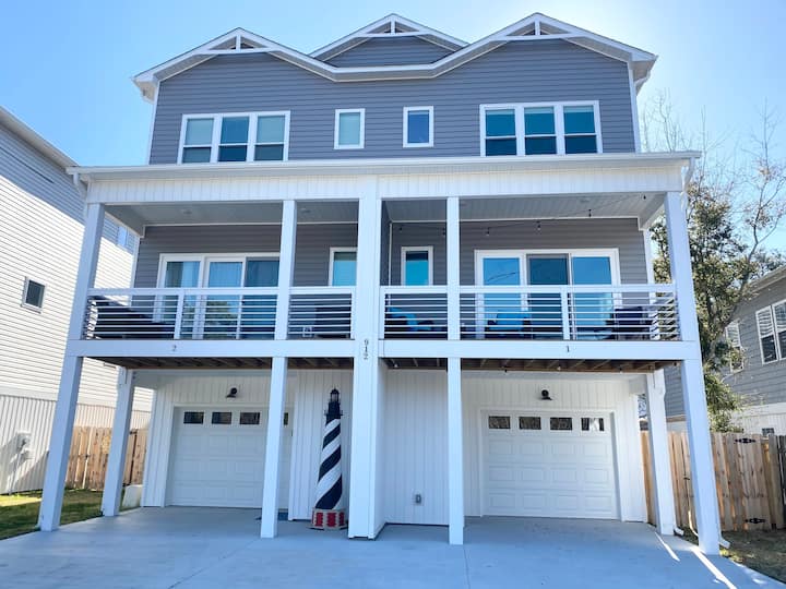 Spacious 4 Bd Home 1.1 Miles From The Beach - Southport, NC