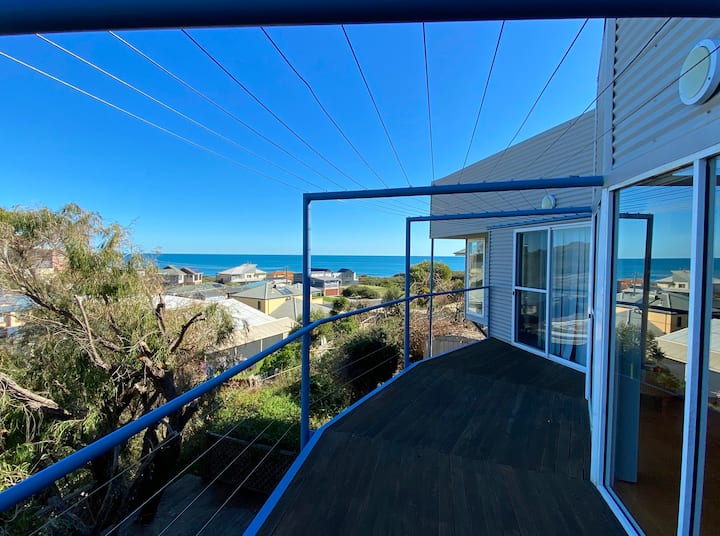 Mccallum House - Ocean Views From Every Room - Harvey