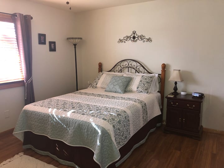 Master Bedroom Haven - Loveland, CO