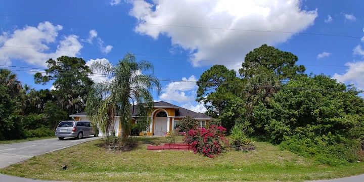 Luxury Fully Private Villa With A Heated Pool In North Port. (14 Guest) - North Port, FL
