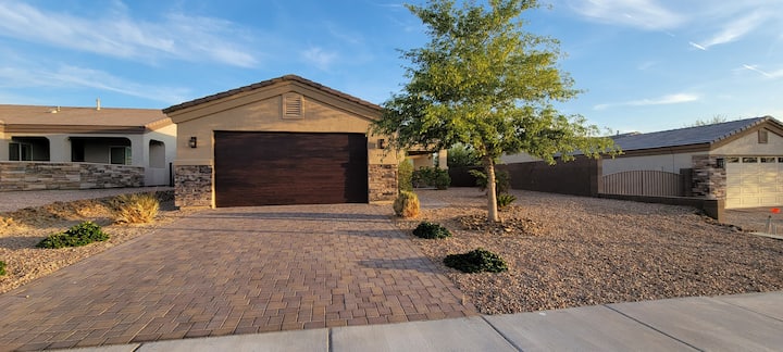 Beautiful 2 Bed 2 Bath 
 Community Pool And Hottub - Fort Mohave, AZ