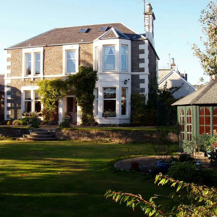 Sc, Exclusive Use Or Small Weddings, Carnoustie. - アーブロース