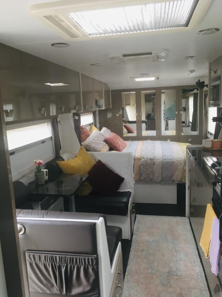 Luxury Self Contained 1 Bed Caravan - 토르퀘이