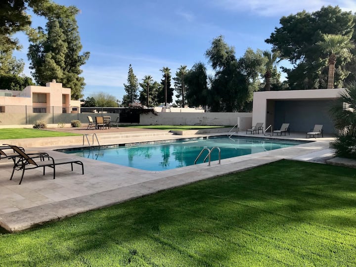 Designer Remodel W/putting Green | Pool - Tempe, AZ