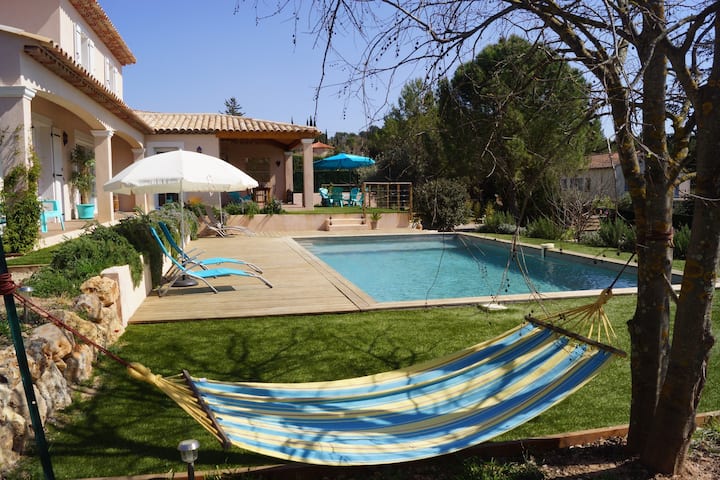 Air-conditioned Provencal Villa, Village Center On Foot, Salt Swimming Pool. - Lorgues