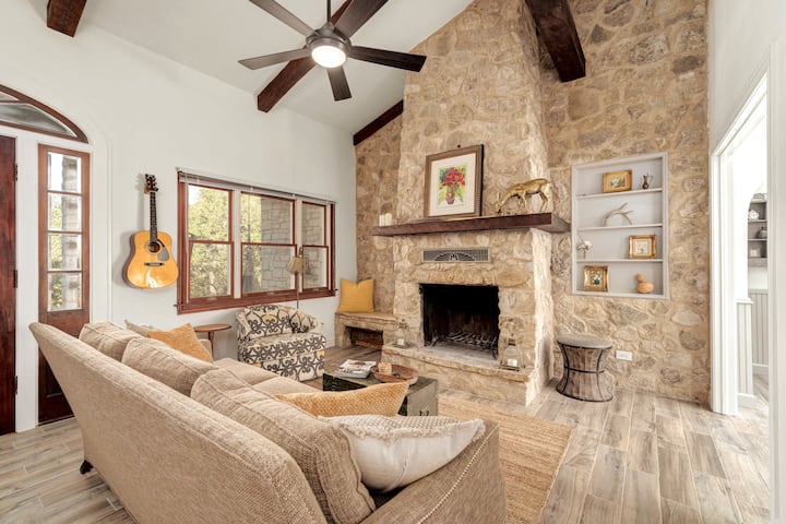Stargaze By The Fire On 5 Private Acres 2king/1q - Dripping Springs, TX
