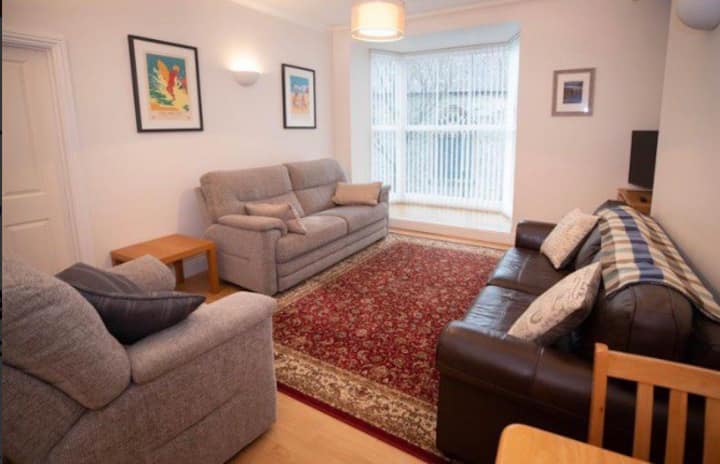 Beautiful Spacious Apartment - Tenby Town Centre - テンビー