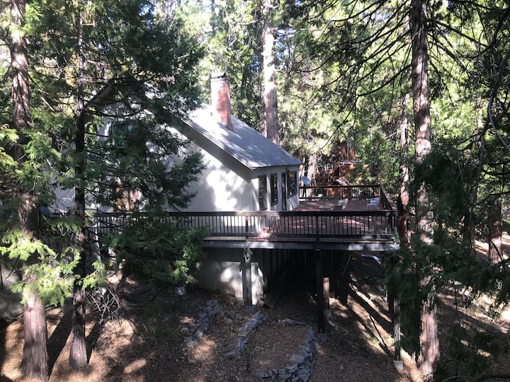Charming Mountain Cabin, Great Location, Wifi - Strawberry, CA