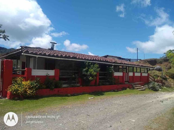 Hostal Casa Roja - San Luis, Colombia