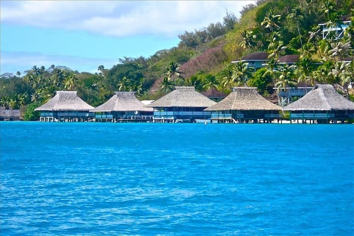 Brando's World Famous Over Water Bungalow - 波拉波拉島