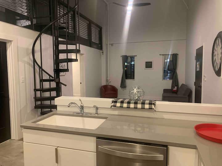 Unique Loft In Downtown Bowling Green - Bowling Green, KY