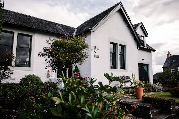 Traditional Cottage In Beautiful Trossachs Village - Aberfoyle
