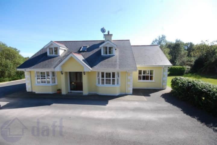 Rugged Glen Accommodation  (Room Only Rate)   (3) - Bantry