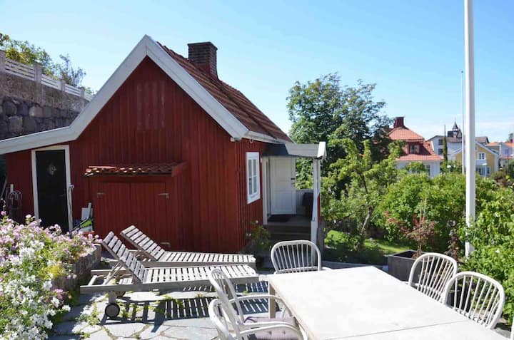Charming Small House By The Sea - Gothenburg