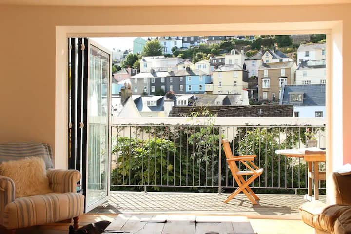 Dartmouth Town - Entire House - 3 Bedrooms - Kingswear