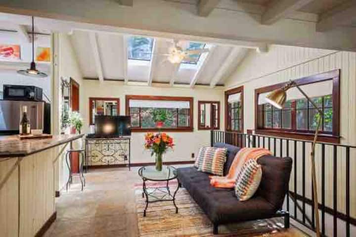 Wine Country Holiday Cottage - Healdsburg, CA