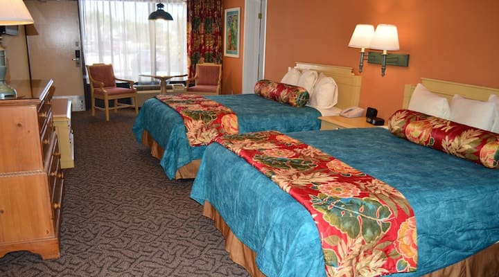 Sun Viking Lodge... A Unique Family Resort - Room Plan 5b - Daytona Beach