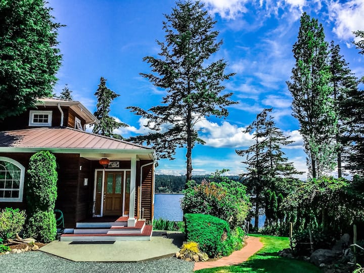 This Whidbey Island  Waterfront Vacation Home Is Your Own Private Resort. - Whidbey Island, WA