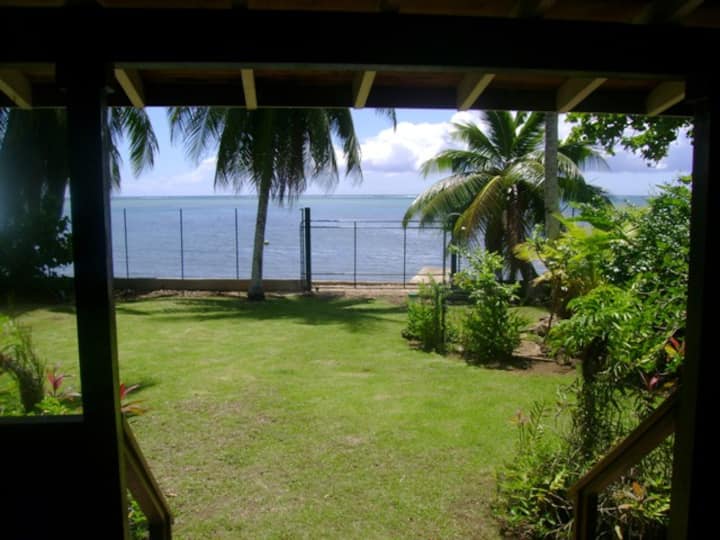 Casa Independiente En Un Jardín Tropical Con Relajantes Vistas Al Mar. - Polinesia Francesa
