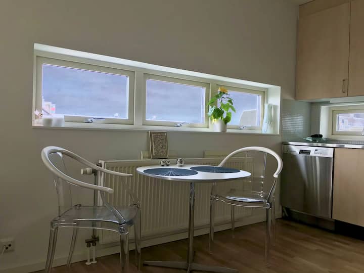 Quiet Top Floor Apartment - Malmö