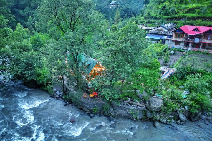 Cottage On Riverbank In Sainj Near Shangarh - Himachal Pradesh