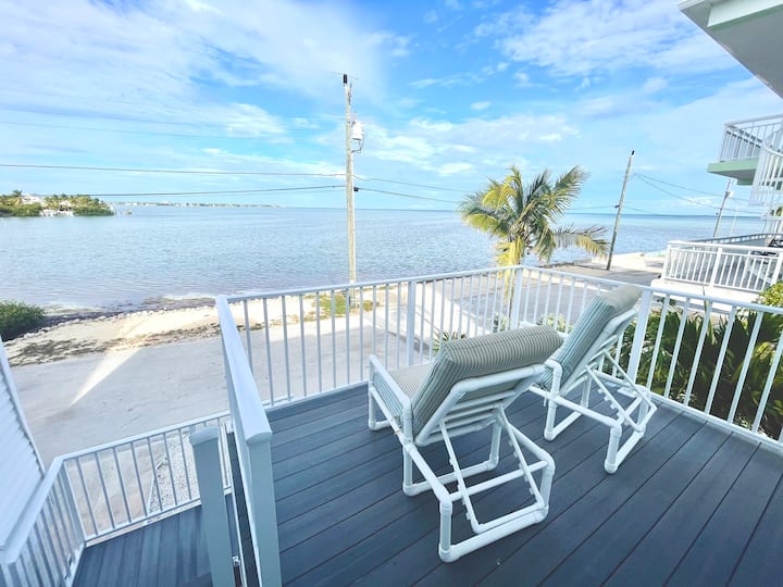 Ocean View & Canal Access Home With Jacuzzi - Marathon, FL