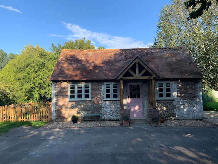 Entire Self Contained Barn In Oving Near Goodwood - West Sussex