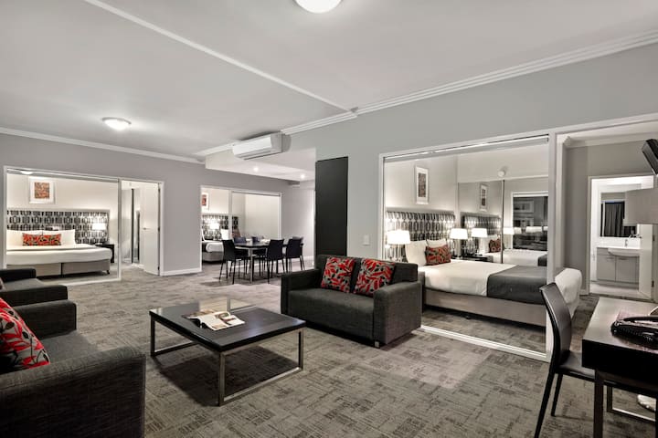 Quest Campbelltown - Three Bedroom Apartment - Campbelltown