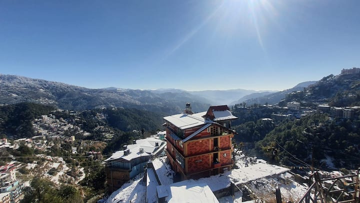 Ramkamal _ A Luxury Mountain Home - Shimla