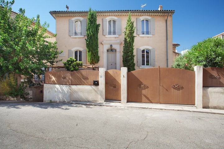 Aix-en-pce 15 Mn, Appartement Indépendant 60 M2. - Aix-en-Provence